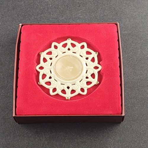 Lenox Snow Lights For the Holidays Shine Votive Tealight Holder New in Box