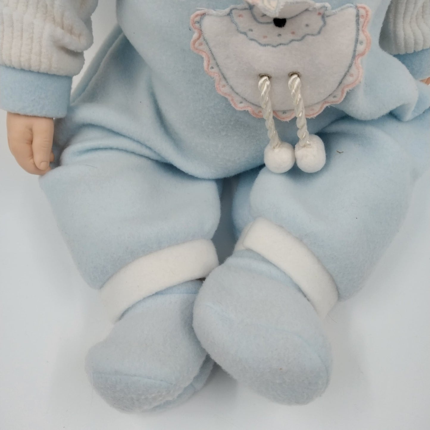Emerald Vinyl Original Rich By Nina Doll Blue White Outfit Exclusive