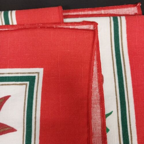 Holiday Poinsettia Red Green White Tablecloth 82x62 inches Christmas Table Decor