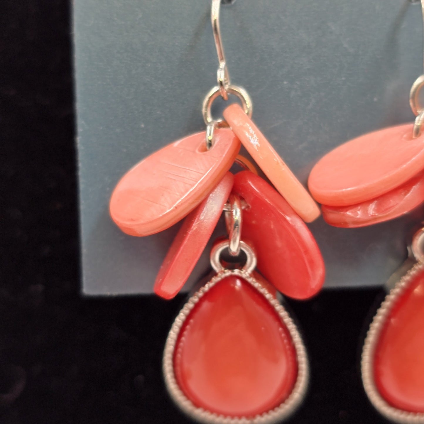 2 Sets Earrings Coral Pink Resin Square Silver Tone Red Oval Plastic Bead Dangle