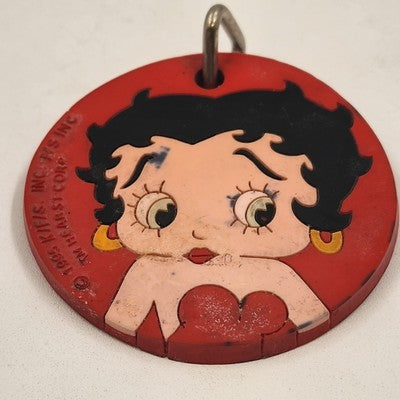 Betty Boop Red Round Keychain Keyring Rubber Disk 2.5" 1995 Vintage Hearst