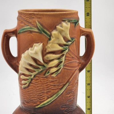 Roseville Pottery Two-Handled Freesia Pattern Terra Cotta Vase 126-10 USA 1945