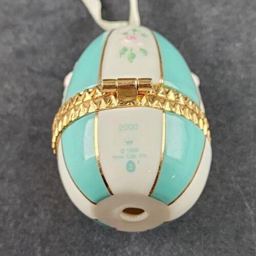 Hallmark Keepsake Collector's Series Ornament RABBIT Easter Egg Surprise 2000