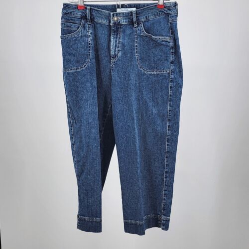 Croft & Barrow Women's Denim Capri Jeans Size 31" Blue 5 Pocket Brass Button Det