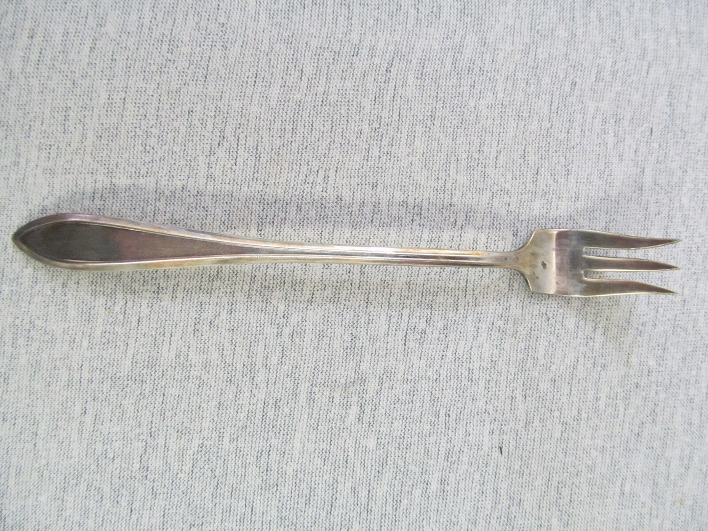 5 Piece Silverplate Flatware of Various Designs 1 Cocktail Fork 4 Spoons