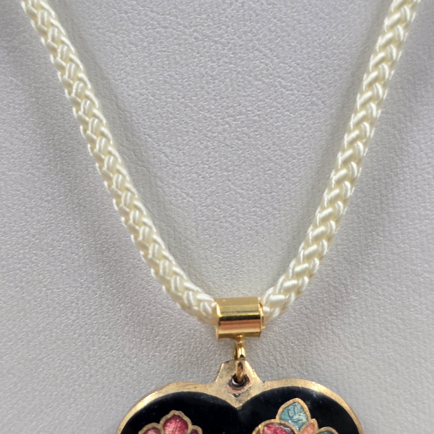 Necklace w/ Double Sided Puffy Heart Cloisonne Pendant in White Corded Chain 12"