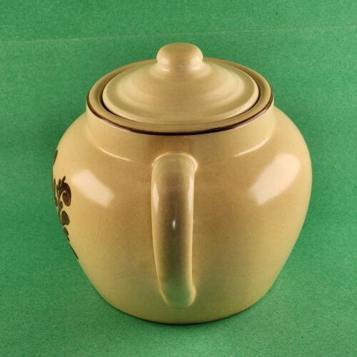 Pfaltzgraff Village 70 Bean Pot w Lid Tan with Brown 7"x 6¾" USA Vintage