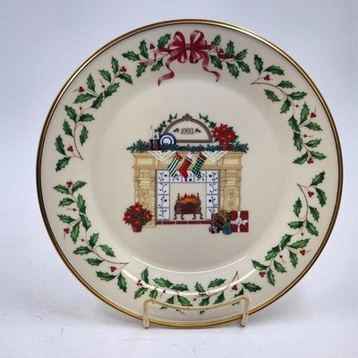 Lenox 1993 Annual Collector Christmas Plate 3rd in Series Signed Fireplace Image
