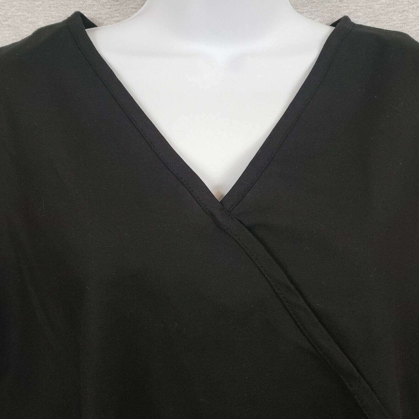 B Scrubs Brand Uniform Scrubs NWT Solid Black 1XL 3 Pockets Side Slits at Waist