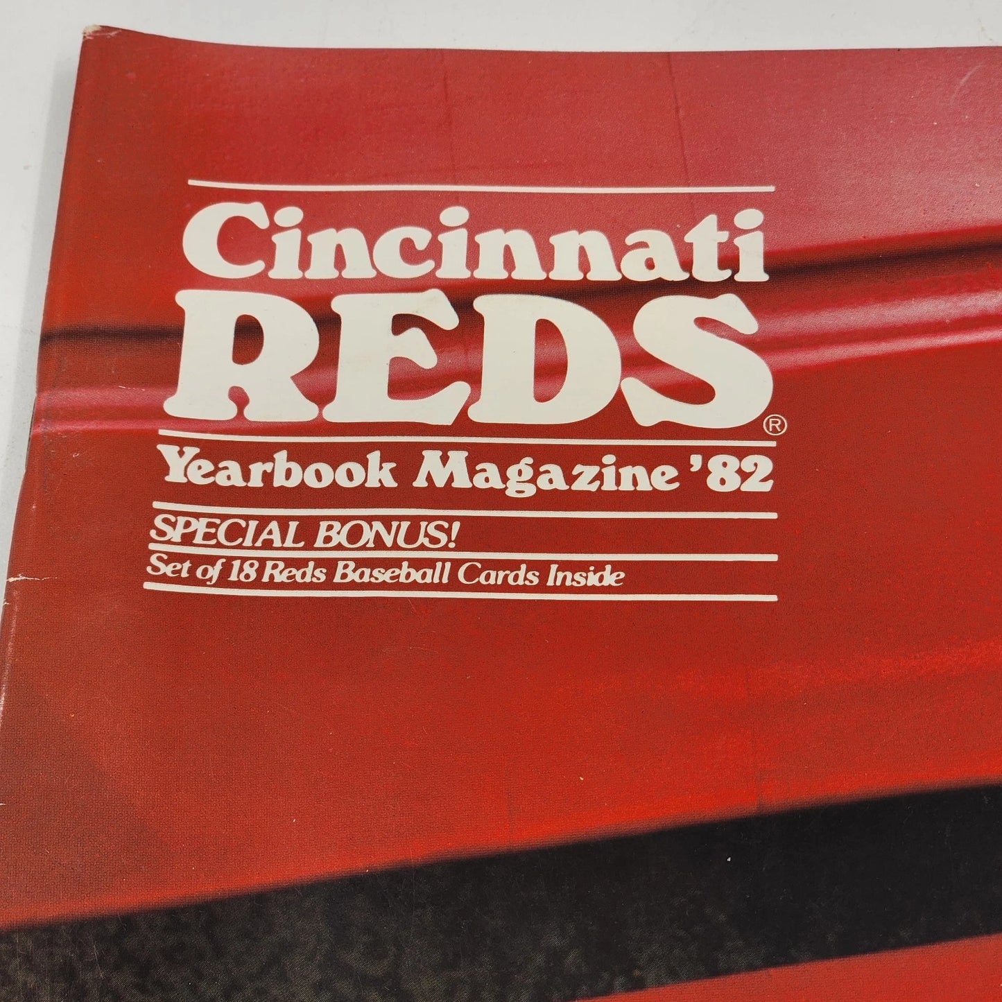 Cincinnati Reds 1982 Yearbook Program Official MLB VTG Magazine Cards Included