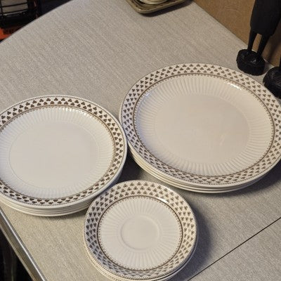 Adams Sharon Real English Ironstone Dinner Salad Saucer Plate White w Shamrock
