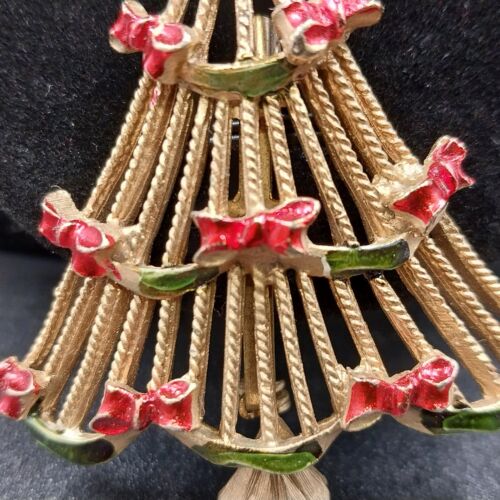 Goldtone Brooch Christmas Tree Hand Painted Red Ribbon Green Garland 2.25 in