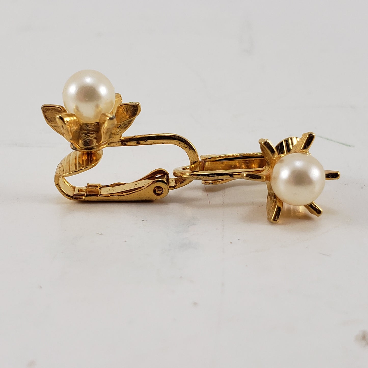 Vintage Gold-tone Clip Earrings Faux Pearl Sun Burst