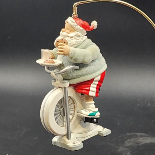 Hallmark Keepsake Christmas Ornament 2003 SNACKERSIZE Wind Up Animated No Box