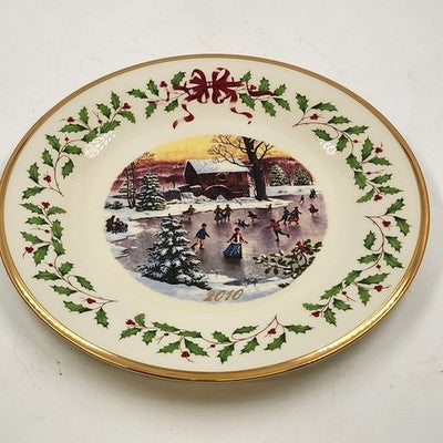 Lenox 2010 Annual Collector Christmas Plate 20th Series Numbered Holiday Skaters