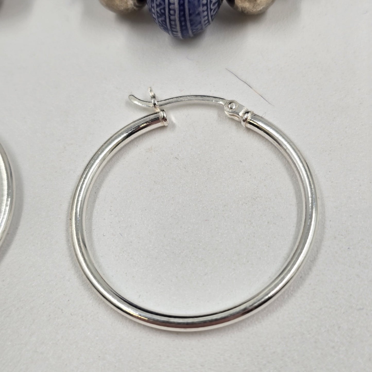 2 Set of Earrings Silver Tone Wire Hoop & Silver Tone w/ Blue Beads Floral 1.25"