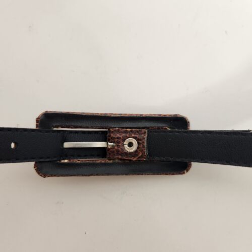 Woman's Brown Belt With Snakeskin Pattern And Brown Fabric Buckle 39"