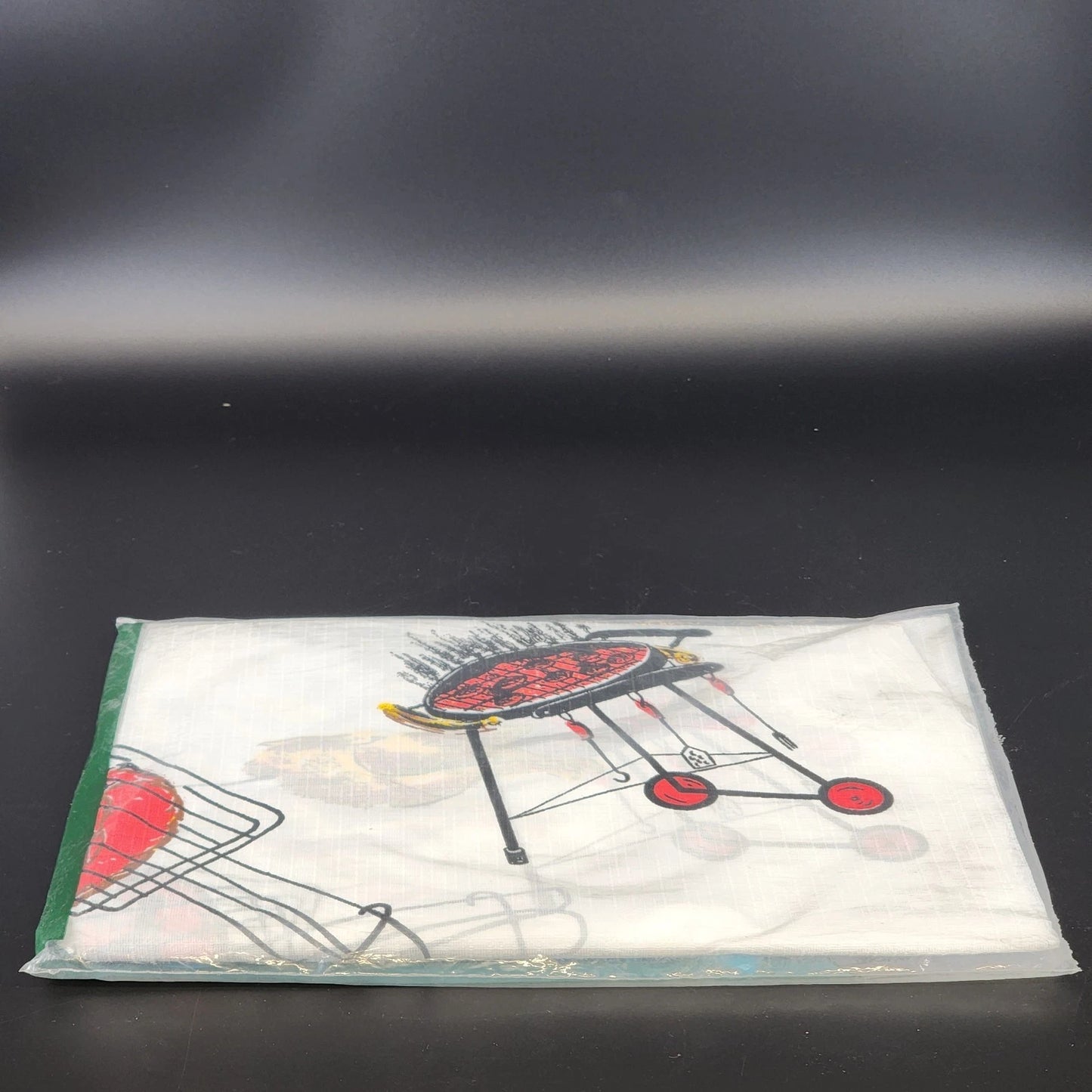 Barbecue Tablecloth 54x72 White Waterproof Plastic Wipe Clean Picnic NOS Vintage