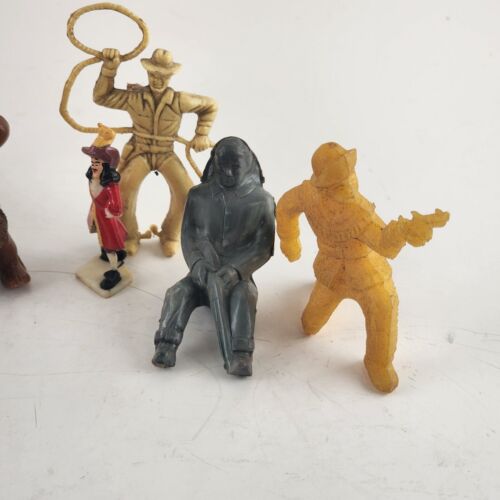 Cracker Jack Toys Army Men Miniatures Cars Cowboy Pirate Football Game