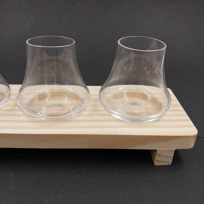 True Spirit Whiskey Tasting Flight Kit 3 Liquor Glasses 5 oz Wooden Tray Footed