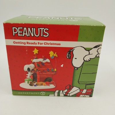 Dept 56 Peanuts "Getting Ready For Christmas" Figurine Snoopy Woodstock Box 3.5"