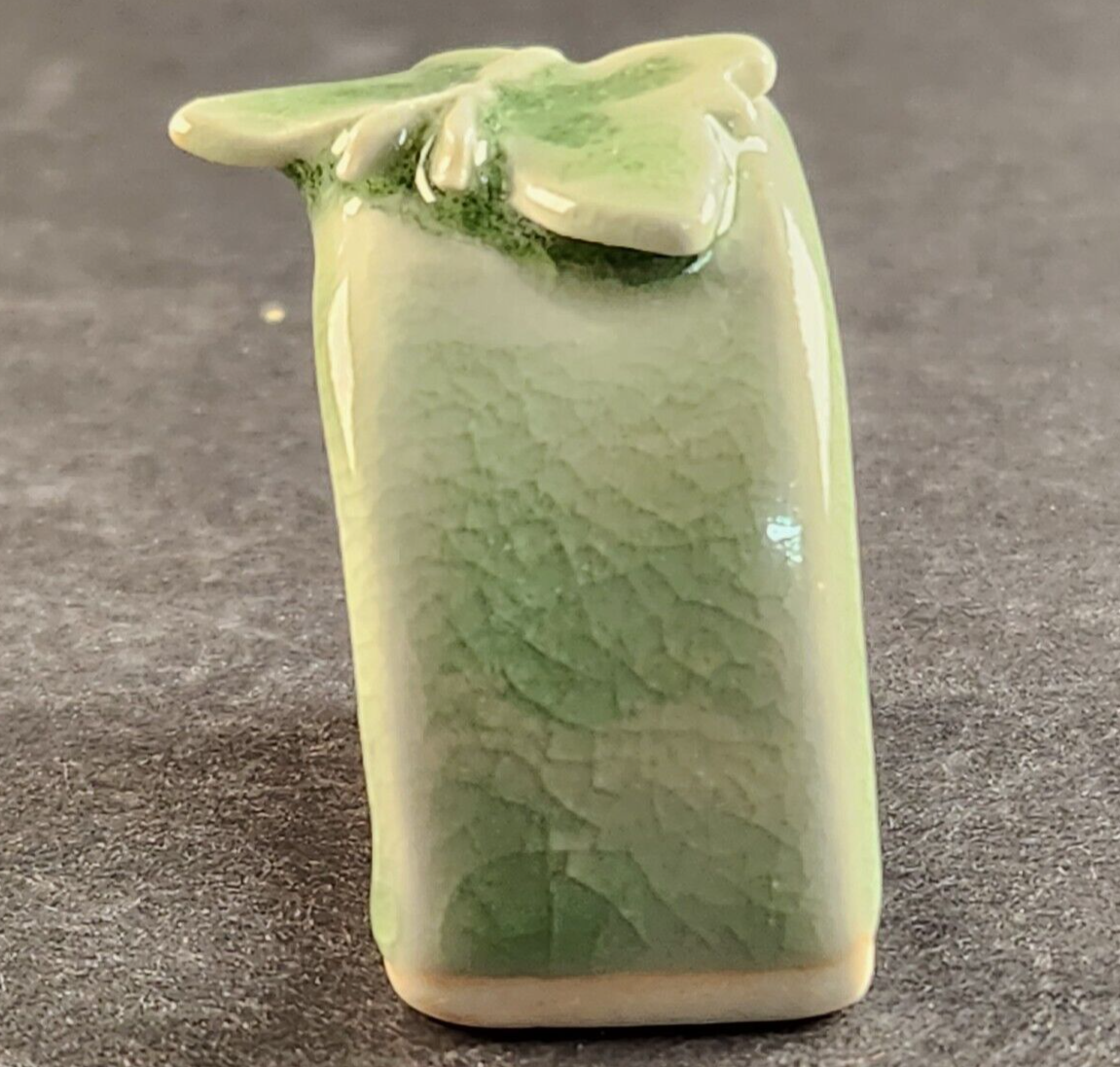 3 Thai Celadon Ceramic Green Butterfly Pattern Vintage Oval Napkin Rings