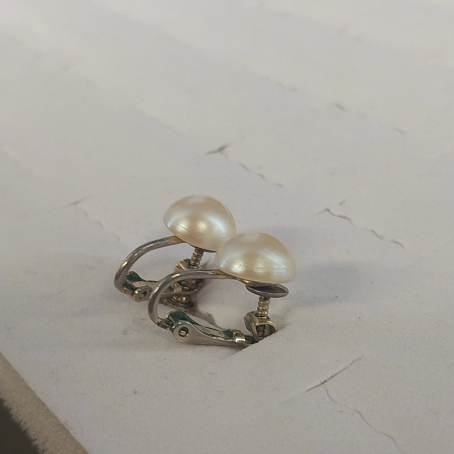 Vintage Faux Pearl Clip On Earrings Gold Tone Screw Back Classic