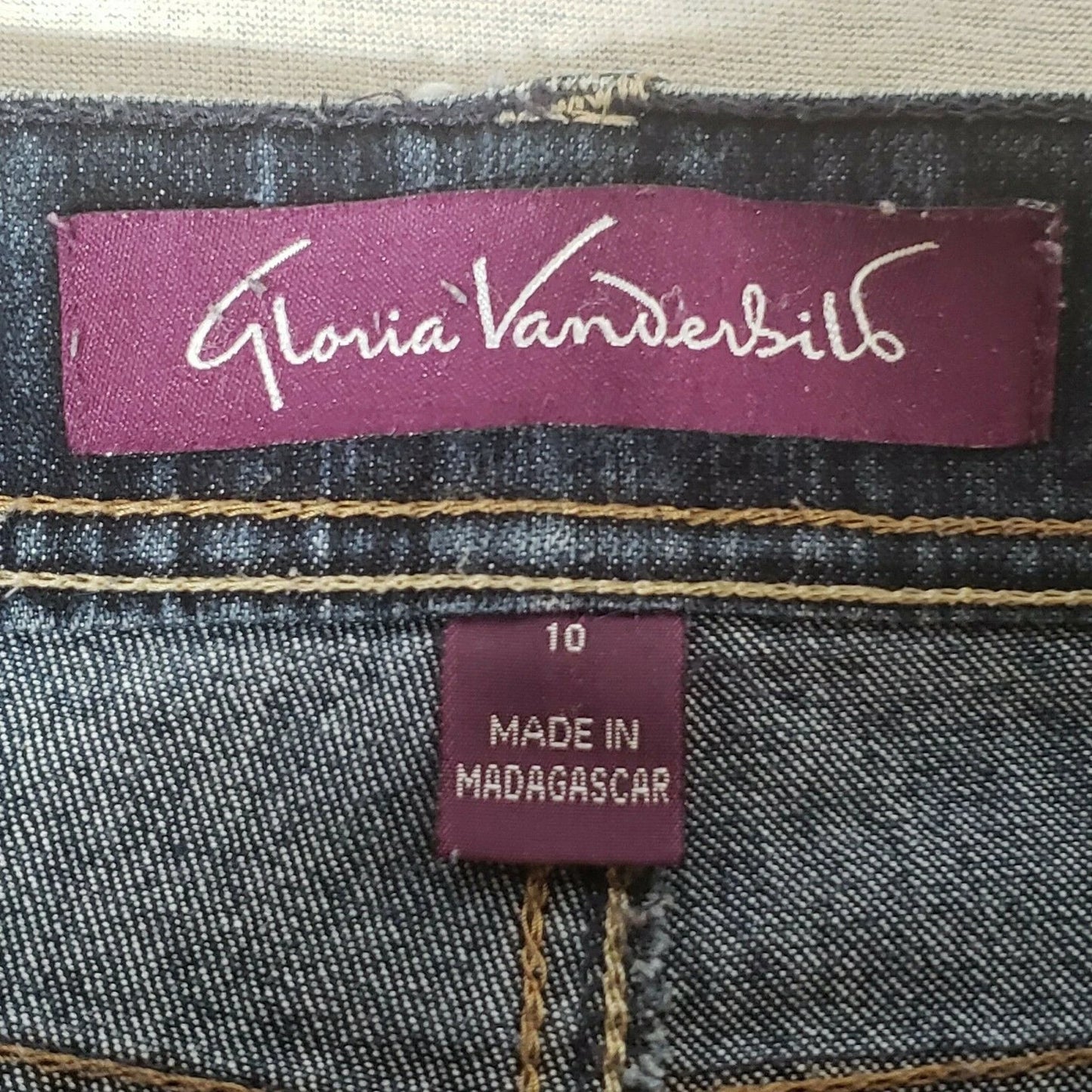 Gloria Vanderbilt Amanda Jeans Sz 10 Womens Blue Denim Creased 34x32 Classic Fit