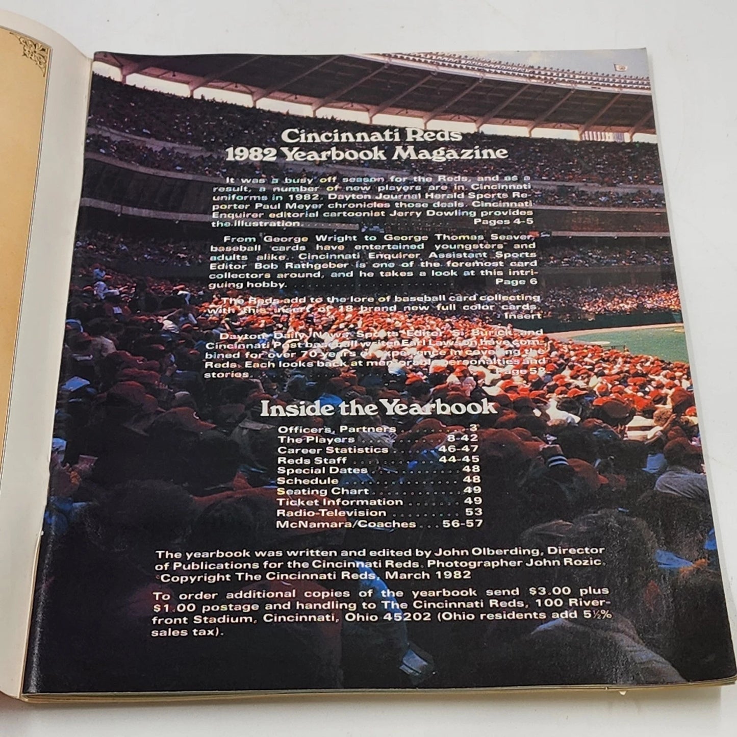 Cincinnati Reds 1982 Yearbook Program Official MLB VTG Magazine Cards Included