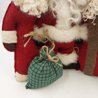 4 Santa Claus Talented Friends United We Stand Table Topper Felt Completed Kit