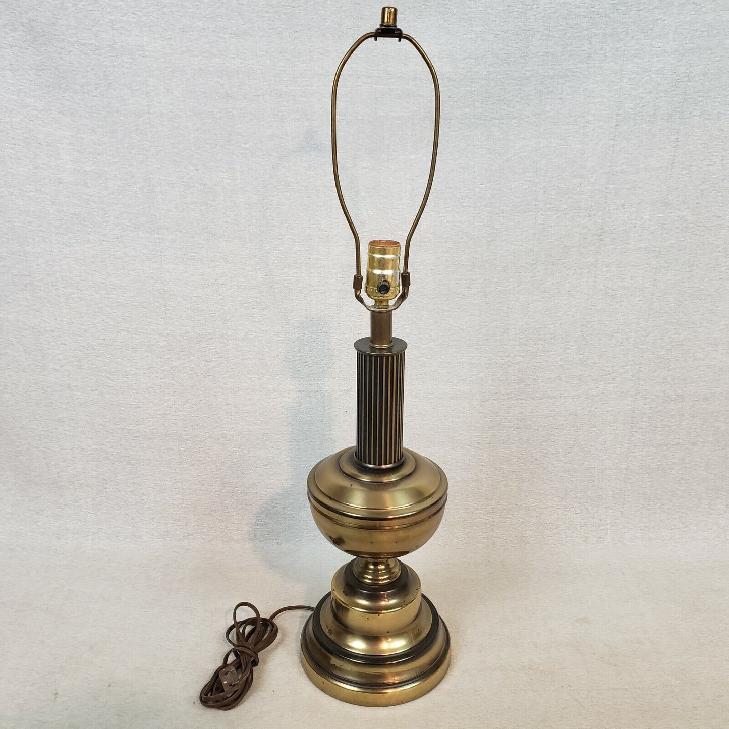 Vintage Brass Table Lamp 19" Weighted Base 3-Way Switch 9" Harp Classic