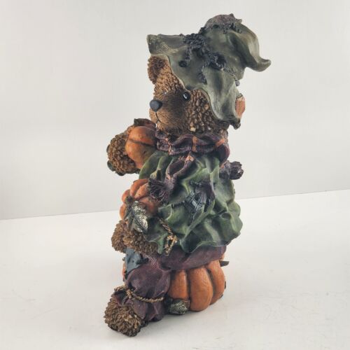 2 Resin Bears Collecting Pumpkins No-Name Brand China 9.75" and 6.75" Figurines