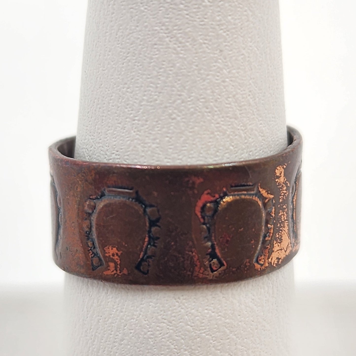 Rustic Copper Band Open Shank Ring with 5 Engraved Horseshoes for Luck