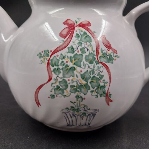 Corelle Coordinates Callaway Holiday 1 Quart Teapot Christmas Decor