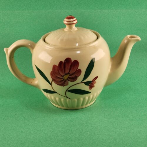 Shawnee Pottery USA Hand Painted Teapot w Lid Red Floral Design 4 Cup Capacity