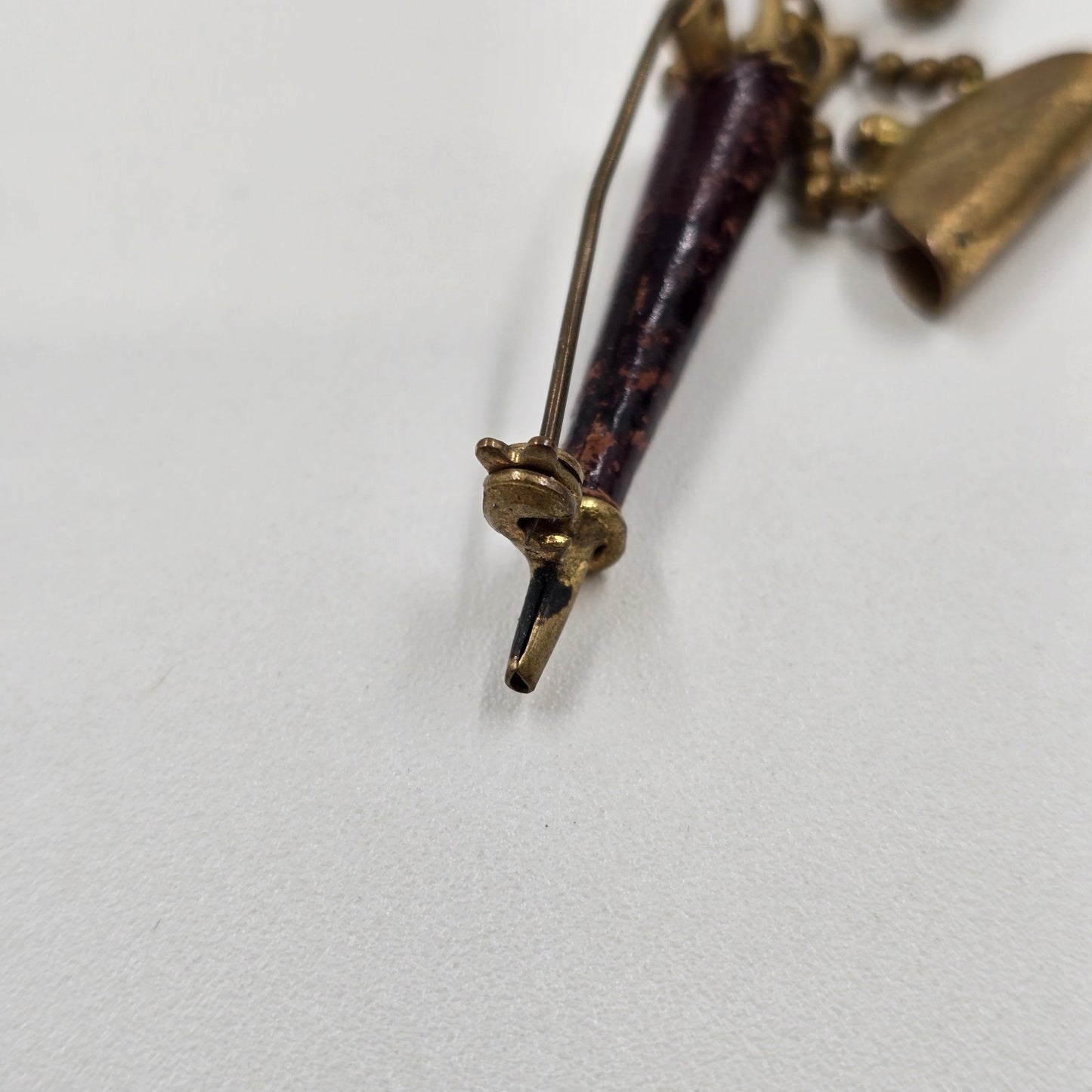 Gold Tone Umbrella with Handbag Purse Dangle Drop Brass Brooch Pin 2.5"