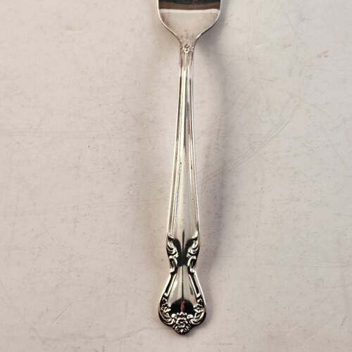 Daybreak Elegant Lady Pattern Rogers Bros IS Silverplate 40 Pieces Service for 8