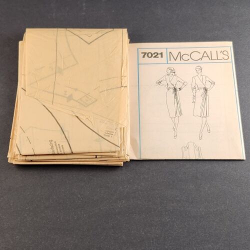 McCall's 7021 Vintage Sewing Pattern Misses Dress Size 12 Bust 34 1980