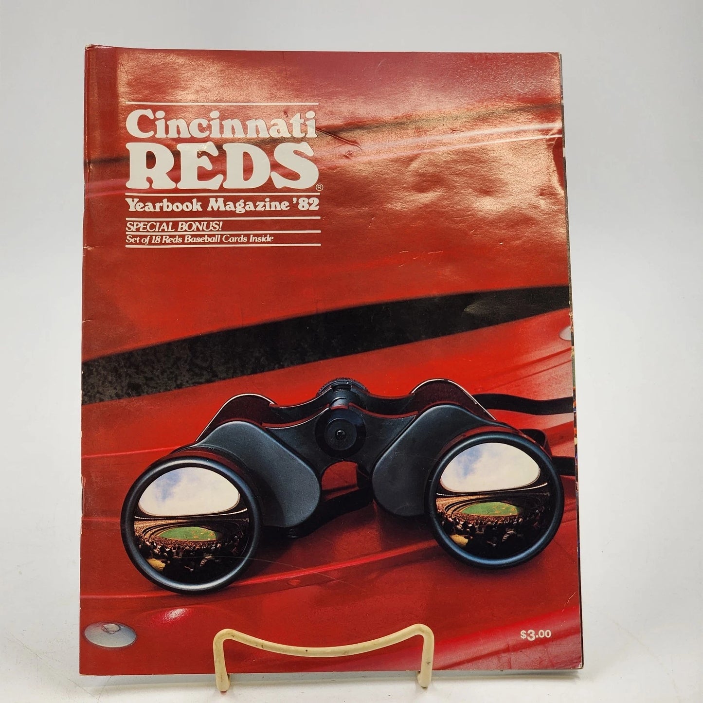 Cincinnati Reds 1982 Yearbook Program Official MLB VTG Magazine Cards Included