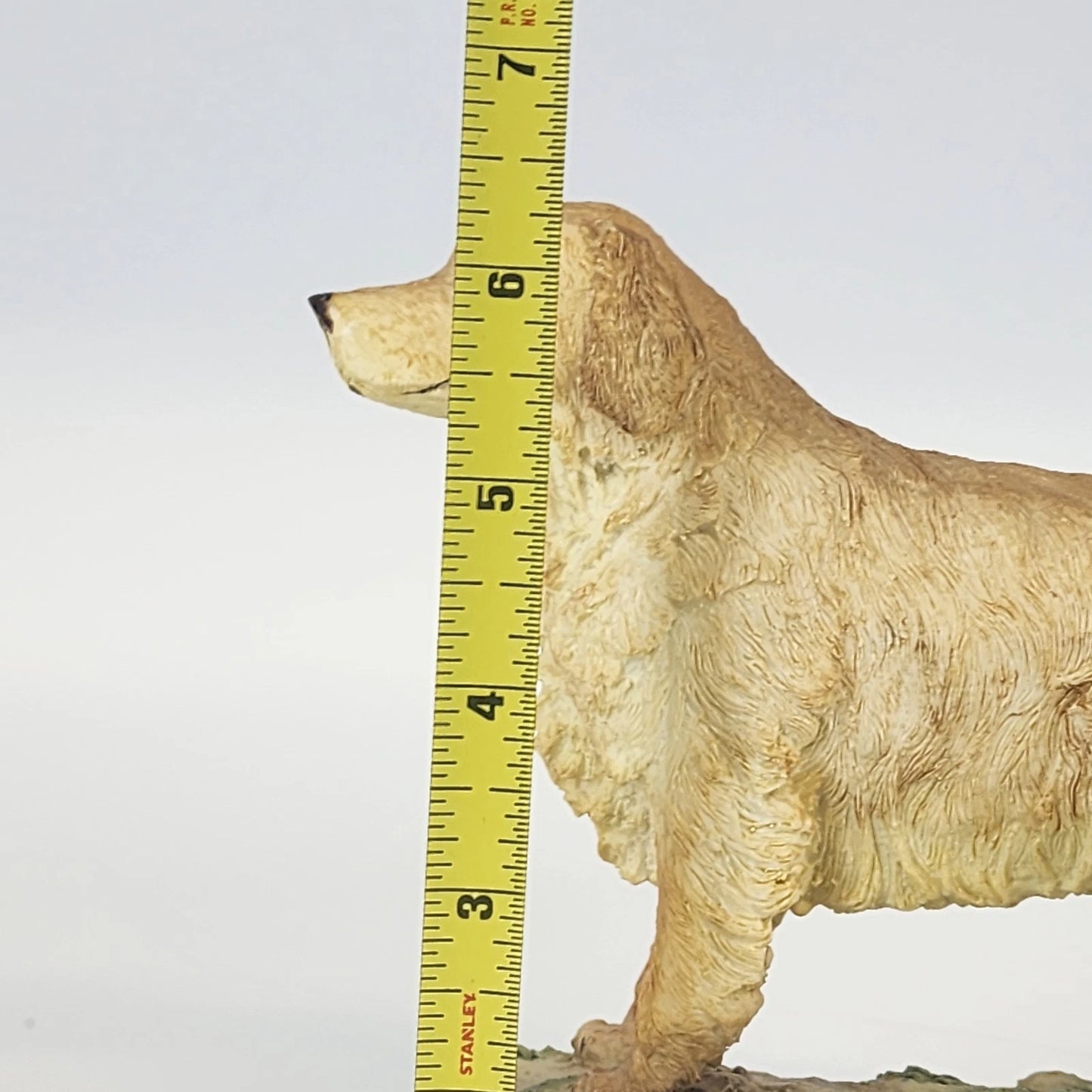 Arnart Imports Golden Retriever Dog Figurine on Wood Base 8.5" Taiwan 1984 Vtg