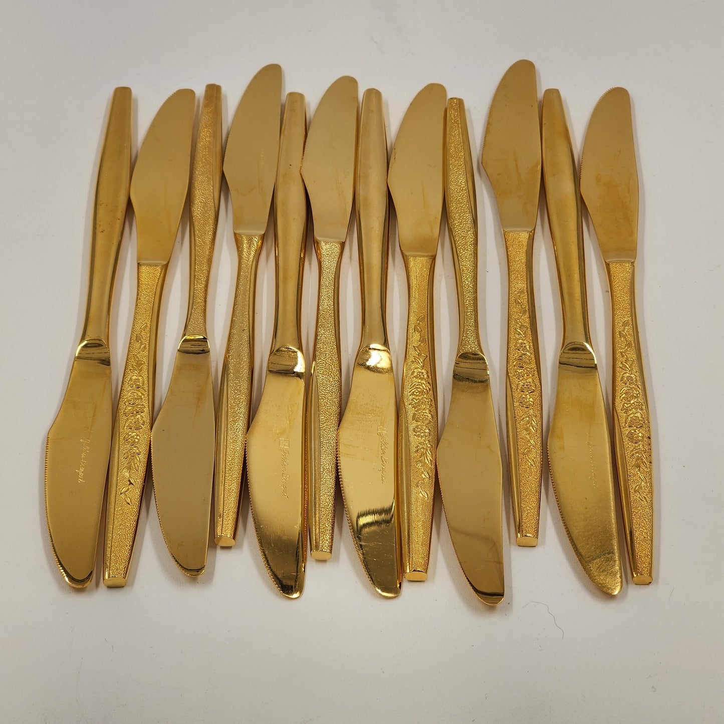 JH Carlyle 41 Pc 12 Place Setting Golden Bouquet Flatware Set w/ Large Maple Case
