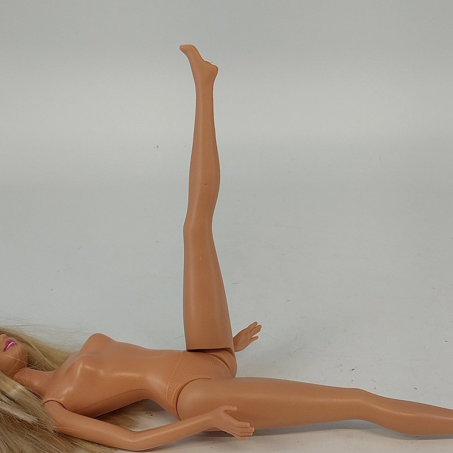 Mattel Barbie Blonde Doll 1998 Head 1999 Body Vintage