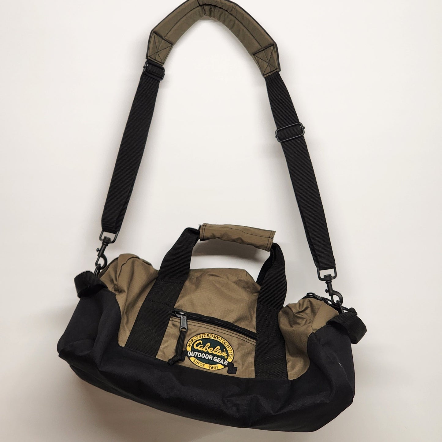 Cabela's Outdoor Gear Travel Duffel Large Bag Polyester Sling Strap China 1961