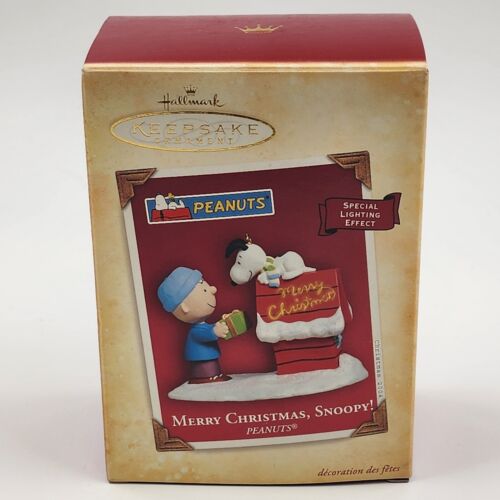 Hallmark Keepsake 2004 Ornament MERRY CHRISTMAS SNOOPY Lighting Effect
