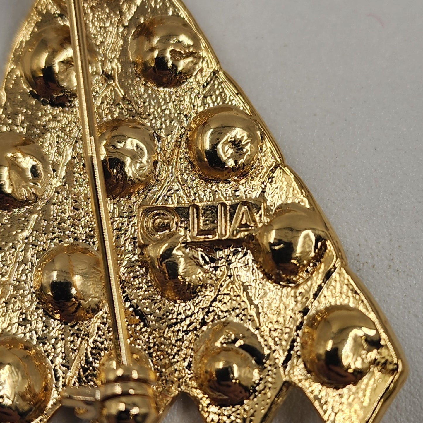 LIA Holiday Christmas Tree Gold Tone w Multicolor Rhinestone Brooch Pin 2" Vtg