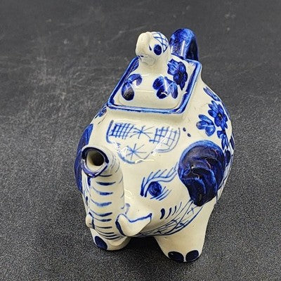 Vintage Blue & White Porcelain Elephant Teapot with Lid – Small Asian-Style Ceramic Tea Pot, Hand-Painted Floral Design