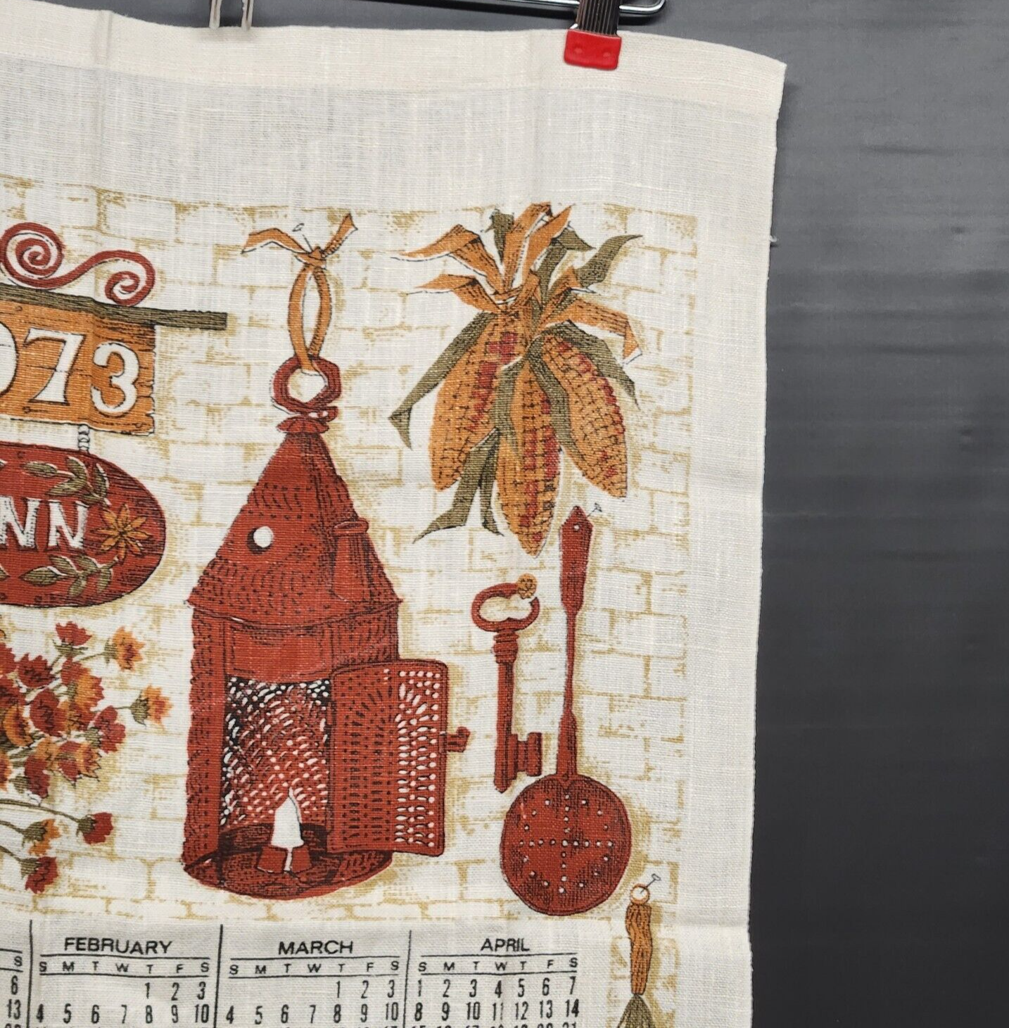 1973 Calendar Kitchen Linen Towel Vintage Fall and Autumn Inn 26" x 15.5"