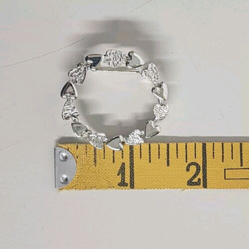 Signed GERRY'S Heart Circle Brooch Silver Tone 1.25" Diameter Vintage