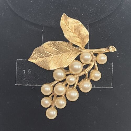 Signed Crown Trifari Leaf Berries Faux Pearl Brushed Gold Tone Brooch Vintage