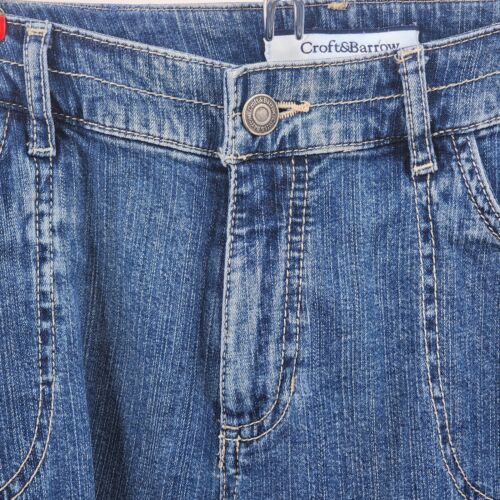 Croft & Barrow Women's Denim Capri Jeans Size 31" Blue 5 Pocket Brass Button Det